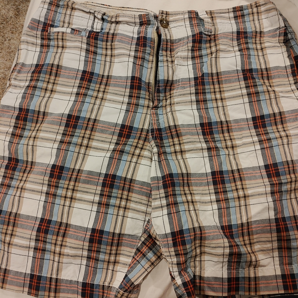 American Eagle shorts size 36